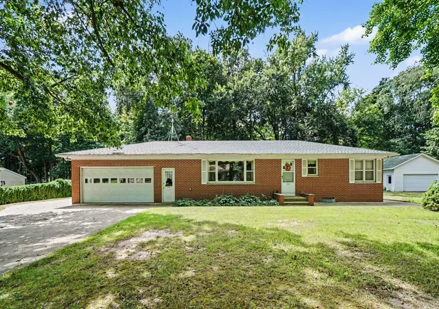 Single family home for sale at 304 Orchard Cir, GoblesCity_VanBuren, MI 49055 | MLS# 65026045212