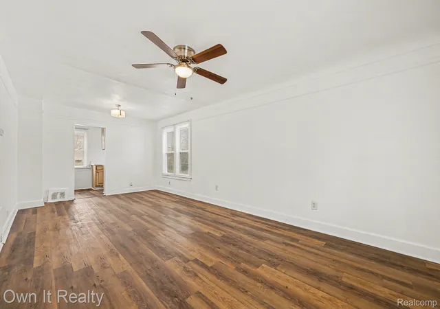 Photo 3 of Single family home for sale at 6065 Plainview Ave, Detroit City Wayne, MI 48228 | MLS# 20261068591 | Listing updated on 2026-08-27