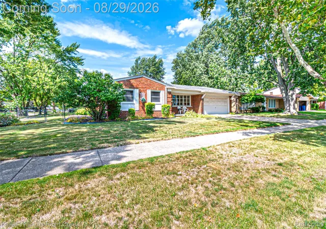 Photo 3 of Single family home for sale at 11534 Briarcliff Dr, Warren City Macomb, MI 48093 | MLS# 20261068598 | Listing updated on 2026-09-14