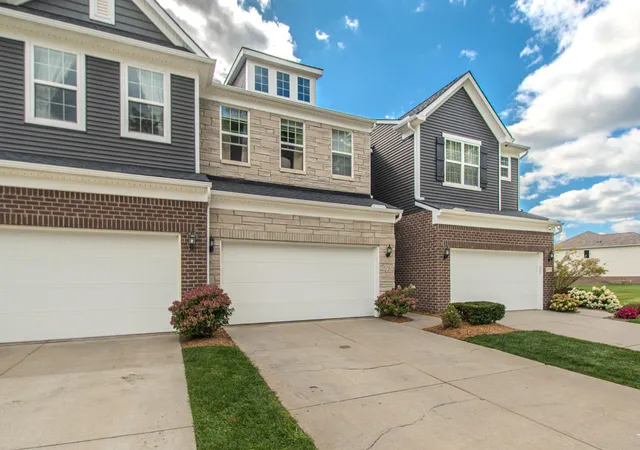 Photo 2 of Condo for sale at 5782 Whispering Springs Dr, Pittsfield Charter Township Washtenaw, MI 48108 | MLS# 81026045224 | Listing updated on 2026-09-10