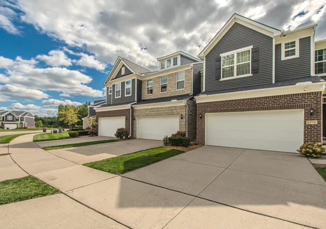 Photo 3 of Condo for sale at 5782 Whispering Springs Dr, Pittsfield Charter Township Washtenaw, MI 48108 | MLS# 81026045224 | Listing updated on 2026-09-10
