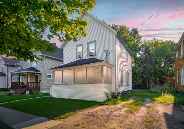 Photo 1 of Sale Pending at 1703 Fair St, Kalamazoo City Kalamazoo, MI 49001 | MLS# 66026045230 | Listing updated on 2026-09-15
