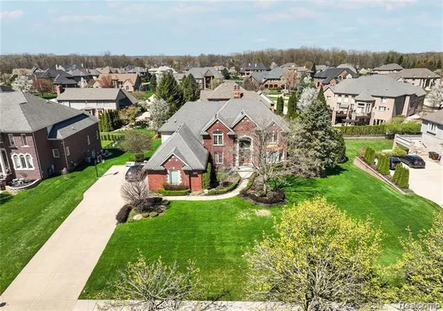 Photo 2 of Mansion for sale at 54182 Queensborough Dr, Shelby Charter Township Macomb, MI 48315 | MLS# 20261068602 | Listing updated on 2026-08-27