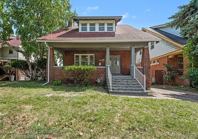 Photo 1 of Single family home for sale at 111 Moss St, Highland Park City Wayne, MI 48203 | MLS# 20261068605 | Listing updated on 2026-08-28