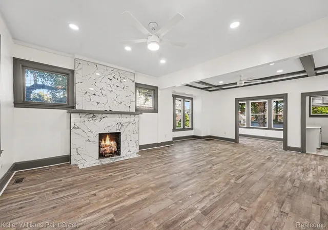 Photo 4 of Single family home for sale at 111 Moss St, Highland Park City Wayne, MI 48203 | MLS# 20261068605 | Listing updated on 2026-08-28