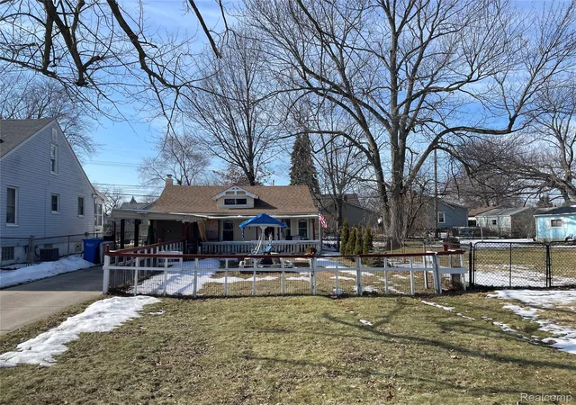 Photo 3 of Single family home for sale at 26521 Barrington, Madison Heights City Oakland, MI 48071 | MLS# 20261068613 | Listing updated on 2026-08-31