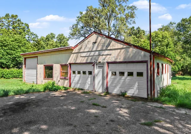 Photo 3 of Single family home for sale at 62 Michigan 37, Rutland Charter Township Barry, MI 49058 | MLS# 65026045241 | Listing updated on 2026-09-03