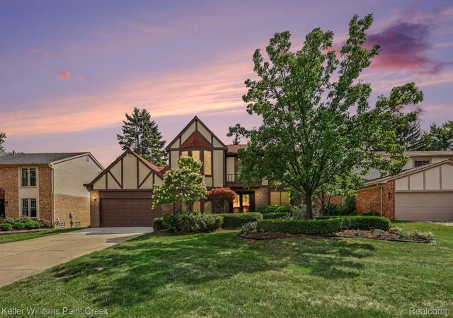 Photo 1 of Single family home for sale at 2717 Powderhorn Ridge Rd, Rochester Hills City Oakland, MI 48309 | MLS# 20261068615 | Listing updated on 2026-09-12