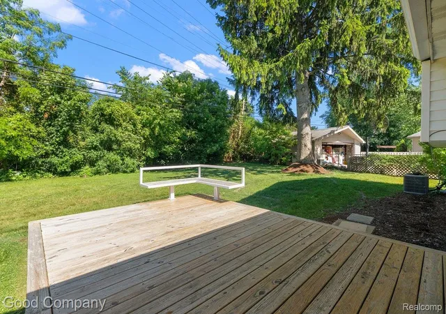 Photo 3 of Single family home for sale at 3026 Linwood Ct, Royal Oak City Oakland, MI 48073 | MLS# 20261068620 | Listing updated on 2026-09-11