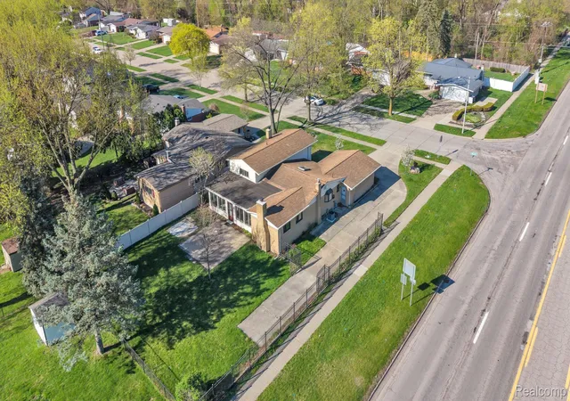 48th image of 9498 Bassett St, Livonia City Wayne, MI 48150 | MLS# 20261068621