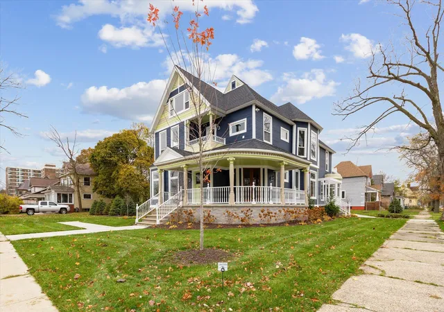Photo 3 of Multi family home for sale at 1164 Terrace St, Muskegon City Muskegon, MI 49442 | MLS# 65026045247 | Listing updated on 2026-09-03