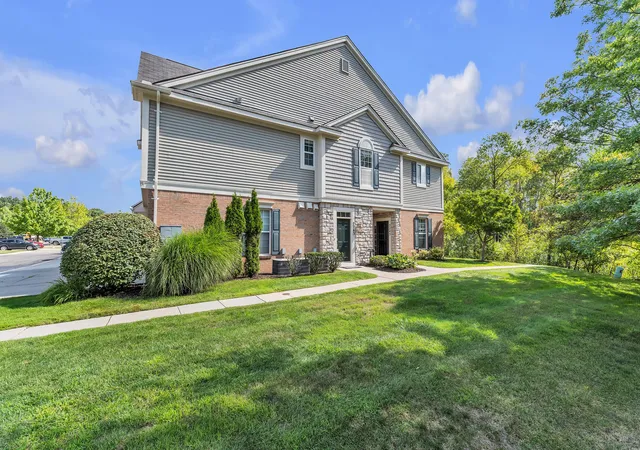 Photo 1 of Condo for sale at 2263 Pinecroft Dr, Canton Charter Township Wayne, MI 48188 | MLS# 81026045251 | Listing updated on 2026-09-17