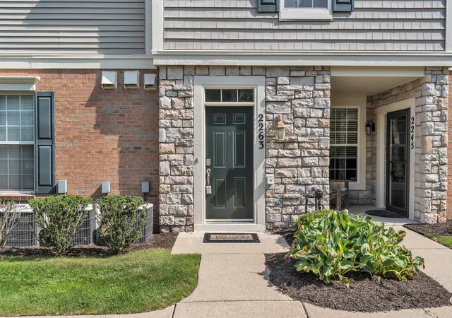 Photo 2 of Condo for sale at 2263 Pinecroft Dr, Canton Charter Township Wayne, MI 48188 | MLS# 81026045251 | Listing updated on 2026-09-17