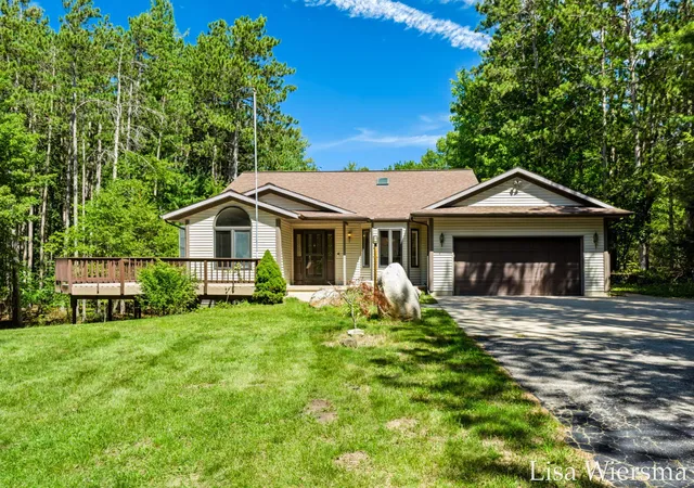 Photo 2 of Single family home for sale at 6572 Haines Ln, Port Sheldon Township Ottawa, MI 49460 | MLS# 65026045256 | Listing updated on 2026-09-02