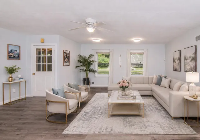Photo 4 of Single family home for sale at 21411 Orchard Lake Rd, Farmington Hills City Oakland, MI 48336 | MLS# 81026045261 | Listing updated on 2026-08-31