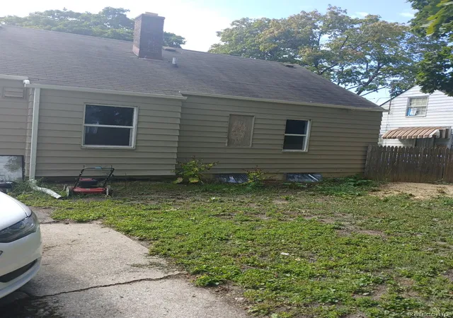 Photo 3 of Single family home for sale at 1714 W Jackson Ave, Flint, MI 48504 | MLS# 20261068631 | Listing updated on 2026-09-13