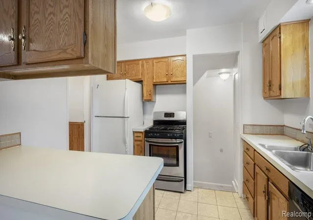 Photo 4 of Single family home for sale at 3536 Cornell St, Dearborn City Wayne, MI 48124 | MLS# 20261068632 | Listing updated on 2026-08-28