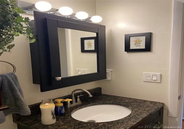 Listing Photo 5 - Condo for sale in building located at 7485 Woodview St, Westland, MI 48185 - Unit #3