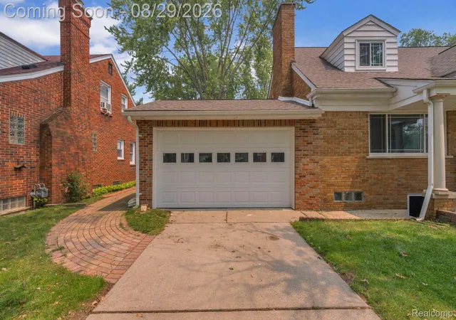 Photo 4 of Single family home for sale at 3059 Syracuse St, Dearborn City Wayne, MI 48124 | MLS# 20261068637 | Listing updated on 2026-09-10