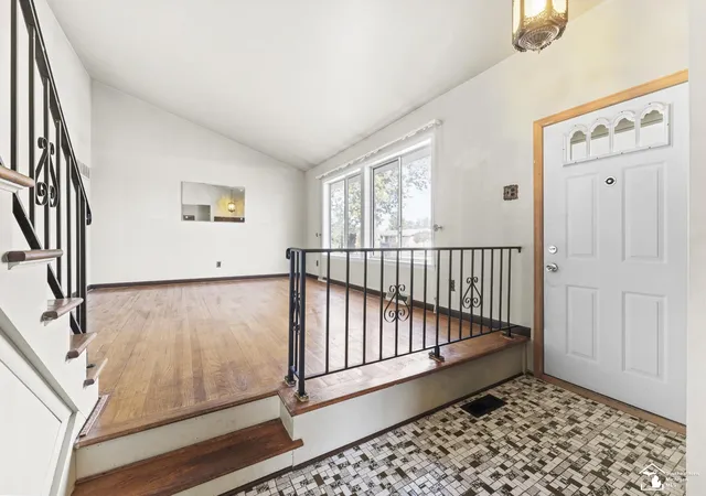 Photo 4 of Single family home for sale at 14147 Huntington St, Riverview City Wayne, MI 48193 | MLS# 57050219918 | Listing updated on 2026-09-14