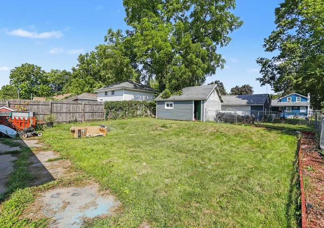 Photo 3 of Single family home for sale at 64 Goguac St W, Battle Creek City Calhoun, MI 49015 | MLS# 68026045271 | Listing updated on 2026-10-12