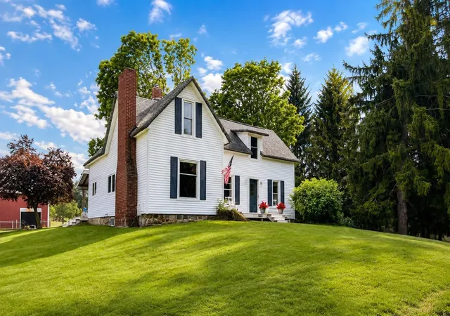 Photo 1 of Single family home for sale at 10288 Vans Ln, Fife Lake Township Grand Traverse, MI 49633 | MLS# 78080072885 | Listing updated on 2026-08-29