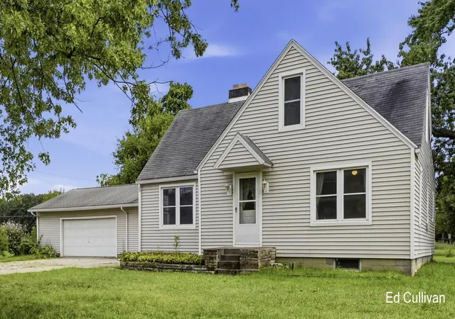 Photo 3 of Single family home for sale at 2004 101st Ave, Otsego Township Allegan, MI 49078 | MLS# 65026045279 | Listing updated on 2026-09-09