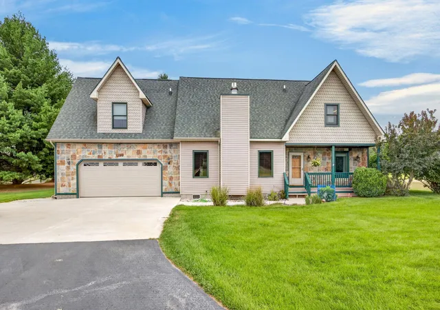 Photo 2 of Single family home for sale at 7700 Red Fox Rd #39, Morton Township Mecosta, MI 49346 | MLS# 72026045280 | Listing updated on 2026-08-29