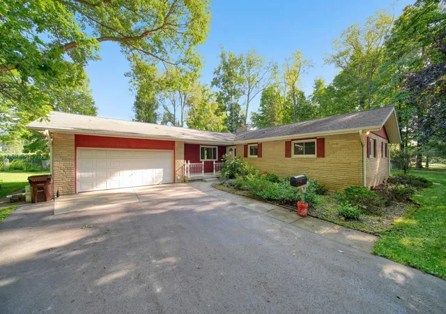 Photo 1 of Single family home for sale at 6480 Sears Rd, Spring Arbor Township Jackson, MI 49246 | MLS# 55026045283 | Listing updated on 2026-08-29