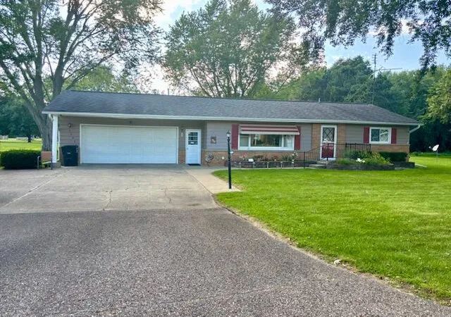 Photo 1 of Sale Pending at 56930 Franklin Dr, Lockport Township St Joseph, MI 49093 | MLS# 68026045289 | Listing updated on 2026-08-31