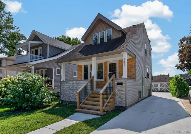 Photo 1 of Single family home for sale at 761 Columbia Rd, Berkley City Oakland, MI 48072 | MLS# 20261068677 | Listing updated on 2026-08-28