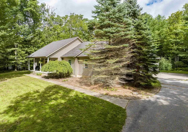Photo 2 of Single family home for sale at 1309 Adam Dr, Ogemaw Township Ogemaw, MI 48661 | MLS# 77080072893 | Listing updated on 2026-08-30