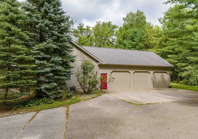 Photo 3 of Single family home for sale at 1309 Adam Dr, Ogemaw Township Ogemaw, MI 48661 | MLS# 77080072893 | Listing updated on 2026-08-30