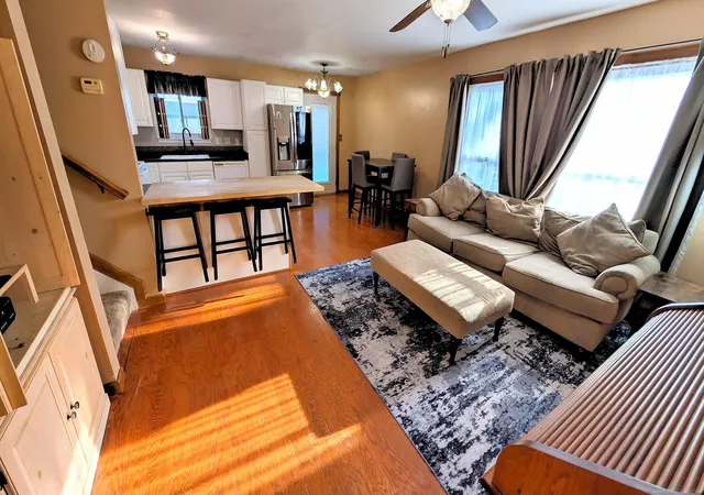 Photo 4 of Single family home for sale at 1826 Windingway Dr, Wixom City Oakland, MI 48393 | MLS# 58050219939 | Listing updated on 2026-08-30