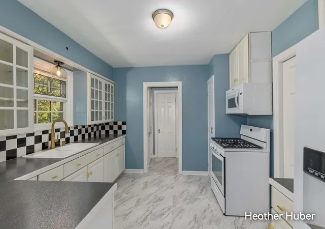 Photo 3 of Single family home for sale at 1860 Michigan St Ne, Grand Rapids City Kent, MI 49503 | MLS# 65026045317 | Listing updated on 2026-09-29