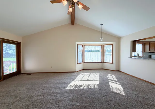 Photo 4 of Condo for sale at 4440 Springbrook Dr, Swartz Creek City Genesee, MI 48473 | MLS# 5050219942 | Listing updated on 2026-09-04