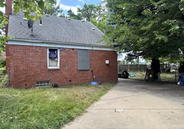 Photo 3 of Single family home for sale at 18968 Blackmoor St, Detroit City Wayne, MI 48234 | MLS# 81026045324 | Listing updated on 2026-08-29