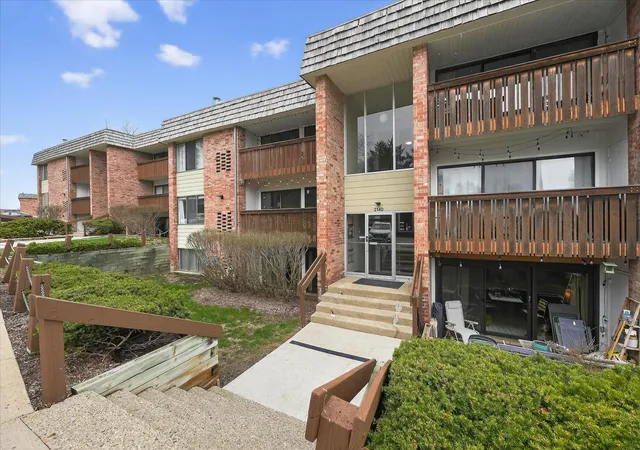 2nd image of 2140 Pauline Blvd #206, Ann Arbor City Washtenaw, MI 48103 | MLS# 81026045325