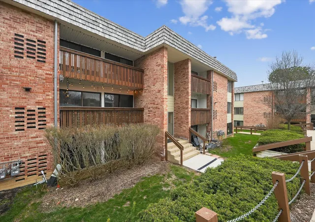 Photo 3 of Condo for sale at 2140 Pauline Blvd #206, Ann Arbor City Washtenaw, MI 48103 | MLS# 81026045325 | Listing updated on 2026-08-27