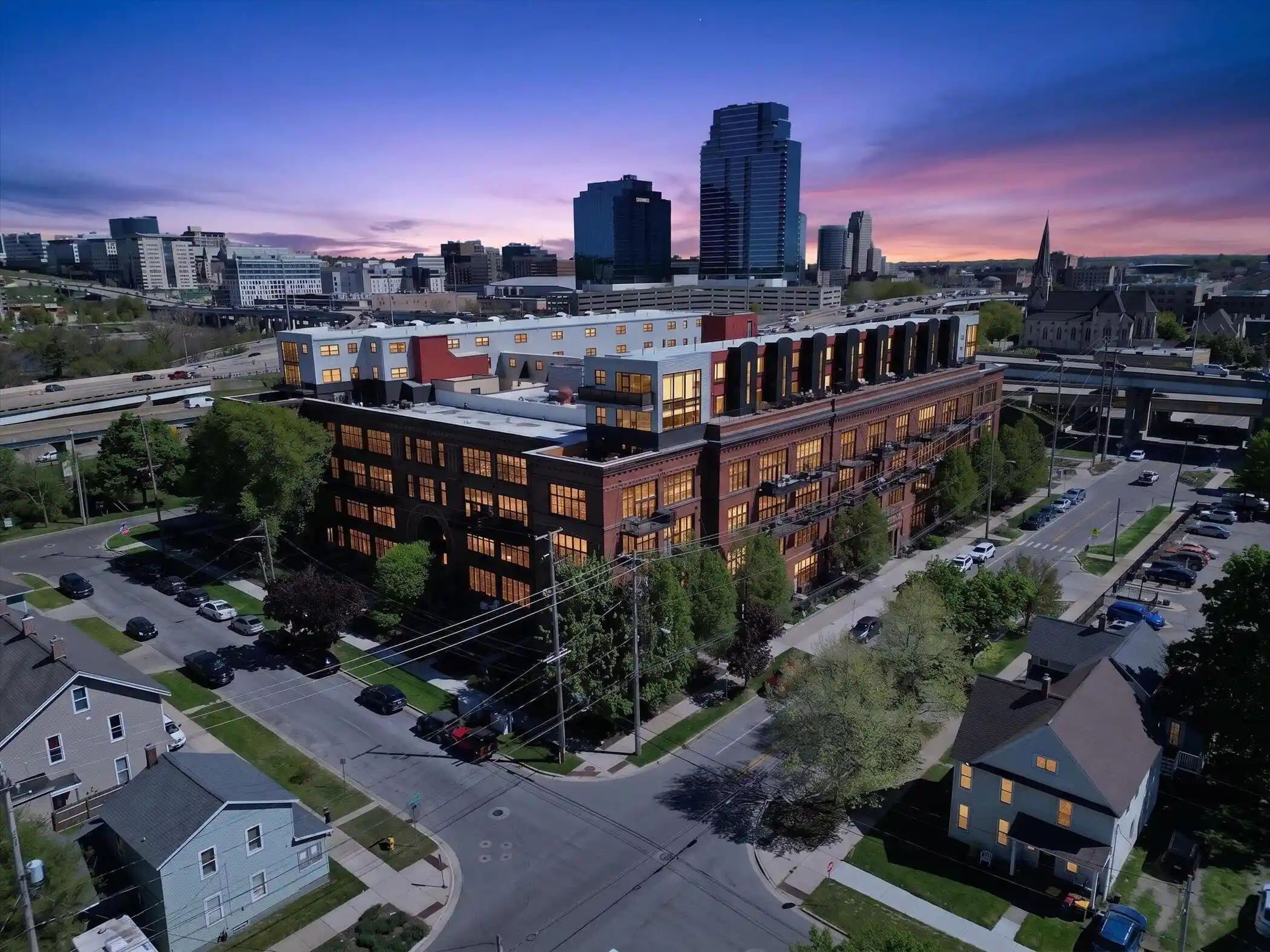 Listing Photo 1 - Condo for sale in 600 Broadway Ave Nw located at 600 Broadway Ave Nw, Kent, MI 49504 - Unit #211