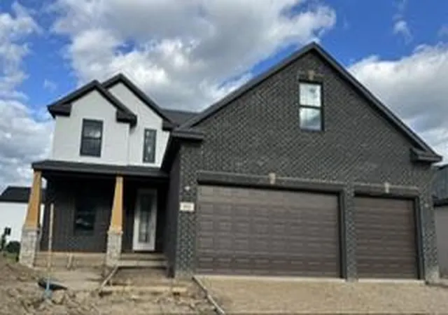 Photo 1 of Sale Pending at 552 Falcon Dr, Dundee Village Monroe, MI 48131 | MLS# 81026045341 | Listing updated on 2026-09-24
