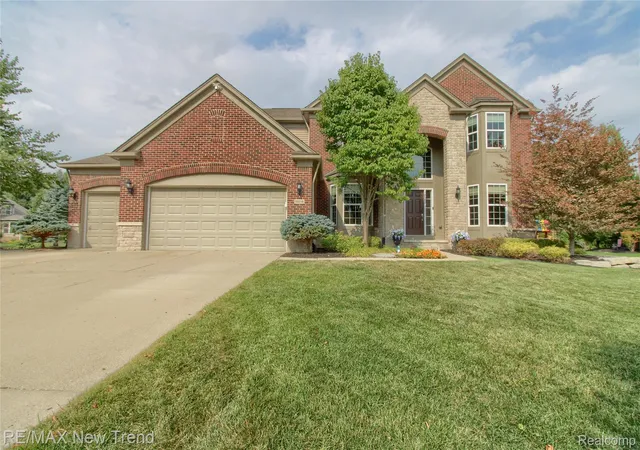Photo 1 of Single family home for sale at 59318 Peters Barn Dr, Lyon Charter Township Oakland, MI 48178 | MLS# 20261068697 | Listing updated on 2026-09-02
