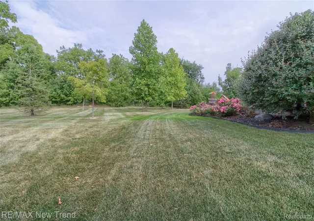 Photo 51 of Single family home for sale at 59318 Peters Barn Dr, Lyon Charter Township Oakland, MI 48178 | MLS# 20261068697 | Listing updated on 2026-09-02