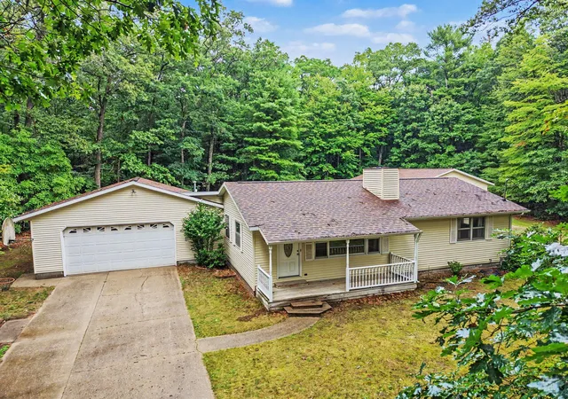 Photo 1 of Single family home for sale at 4730 W Mcmillan Rd, Fruitland Township Muskegon, MI 49445 | MLS# 71026045356 | Listing updated on 2026-09-10