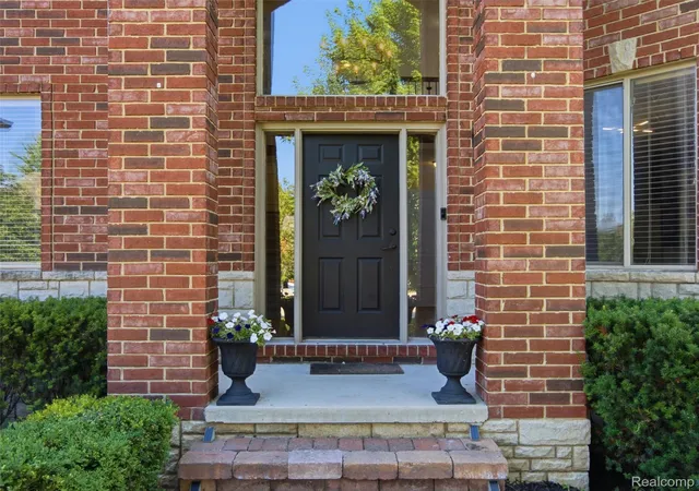 Photo 3 of Single family home for sale at 39218 Nautical Ln, Harrison Charter Township Macomb, MI 48045 | MLS# 20261068704 | Listing updated on 2026-09-17