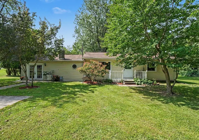 Photo 1 of Single family home for sale at 9000 N Meridian Rd, Henrietta Township Jackson, MI 49272 | MLS# 81026045361 | Listing updated on 2026-09-12