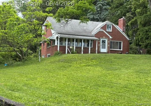 Photo 1 of Single family home for sale at 8715 N Wayne Rd, Westland, MI 48185 | MLS# 20261068714 | Listing updated on 2026-09-15