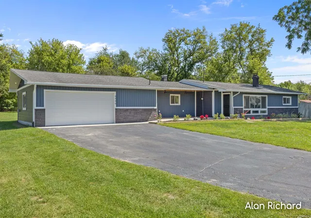 Photo 1 of Single family home for sale at 8446 Vinton Ave Nw, Sparta Township Kent, MI 49345 | MLS# 65026045364 | Listing updated on 2026-09-11