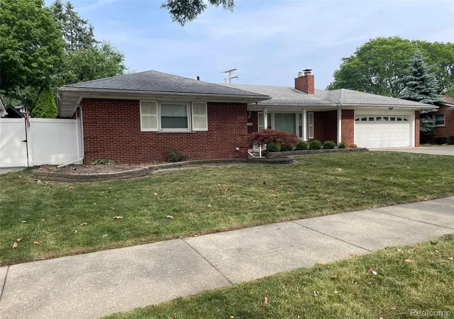 Photo 3 of Single family home for sale at 1801 Waverly St, Trenton City Wayne, MI 48183 | MLS# 20261068720 | Listing updated on 2026-09-25