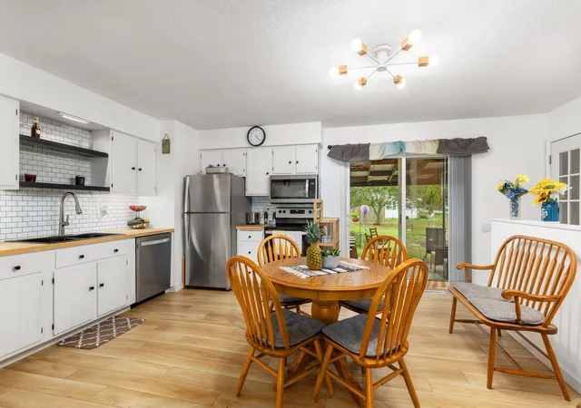 Photo 3 of Single family home for sale at 20600 Ross Pkwy, Green Charter Township Mecosta, MI 49307 | MLS# 65026045369 | Listing updated on 2026-09-14